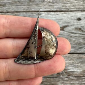 Vintage Beau Sterling Silver Sailboat Brooch Pin Jewelry